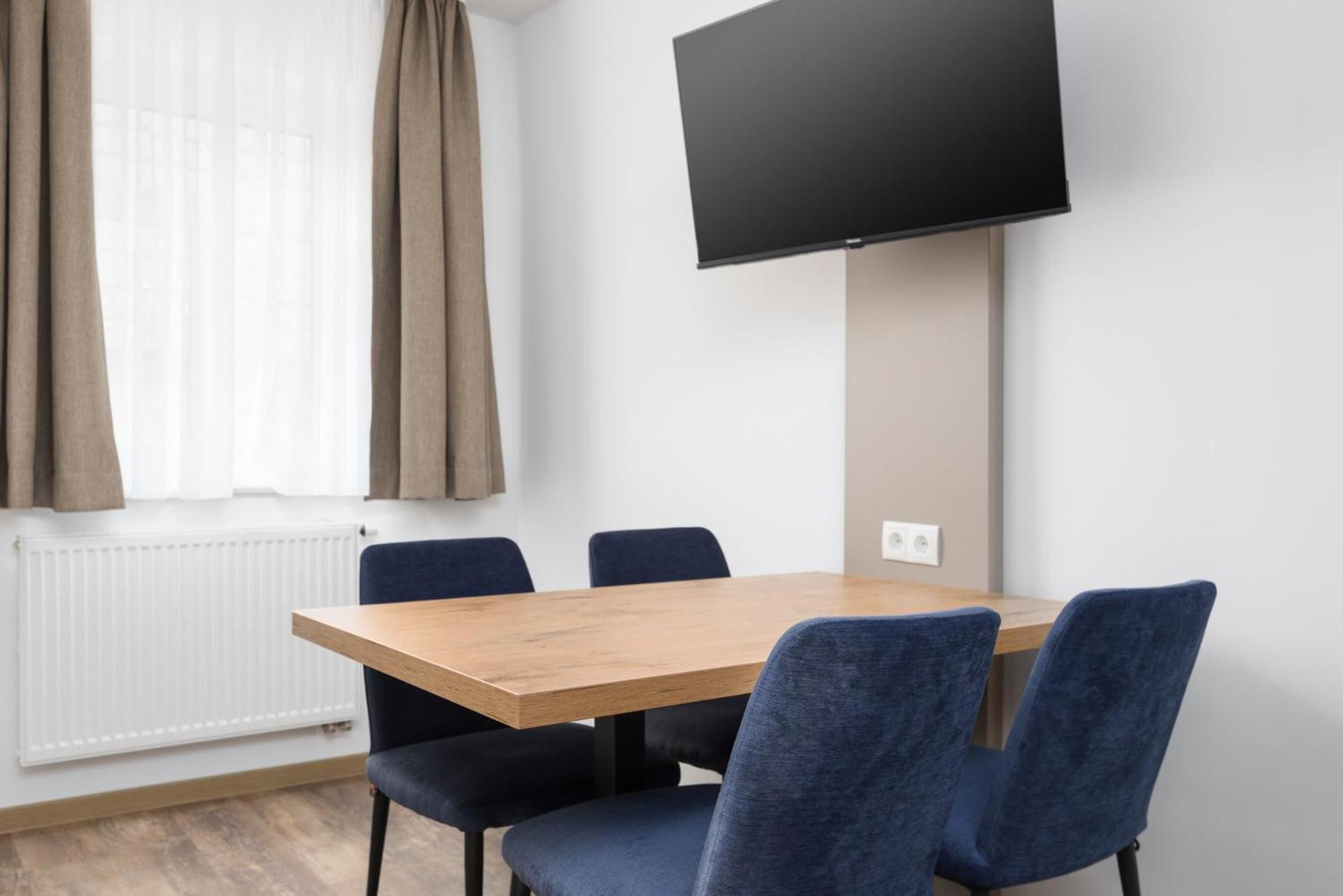 Hotel Zur Traube Uffenheim Dış mekan fotoğraf